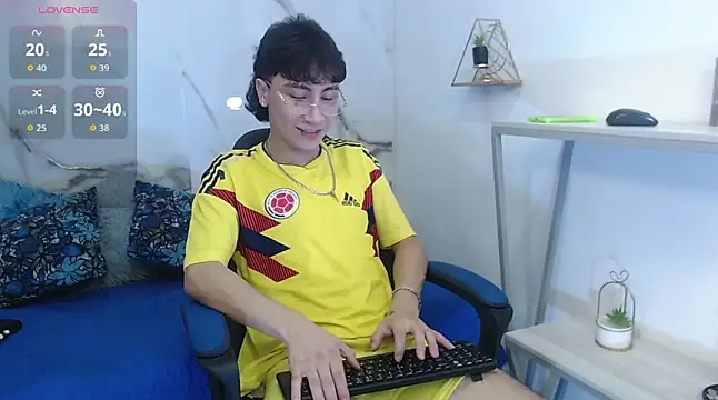 XanderGrey8 Show Webcam