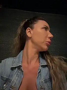 SelineVelvet Webcam show