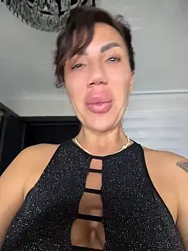 dominatrixx89 网络视讯表演