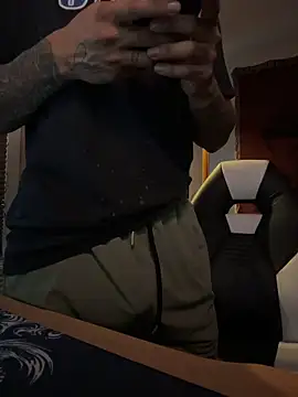 הופעת וובקאם של JoeyBlazy