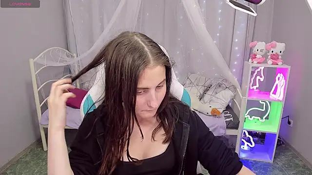 KiraDuvall's Live XXX Chat