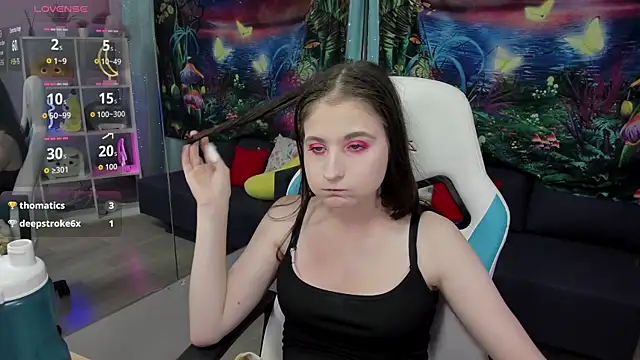KiraDuvall's Live XXX Chat