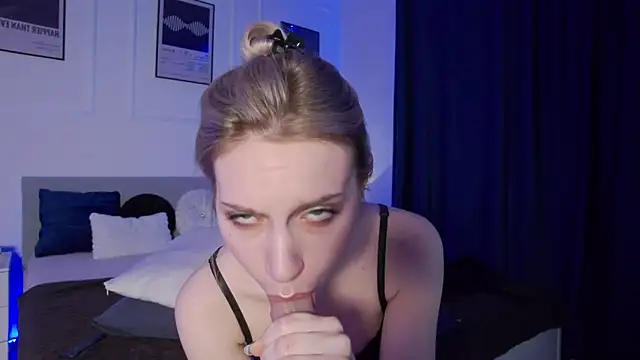 Pokazy przed kamerką – cherry25