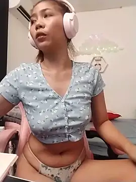25sweetlilbunny Live XXX-Chat