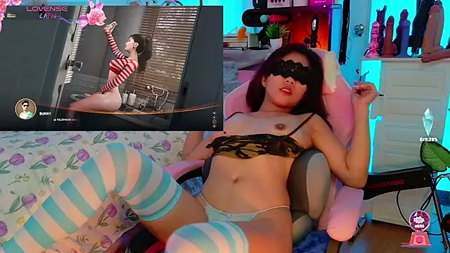 25sweetlilbunny's Live XXX Chat