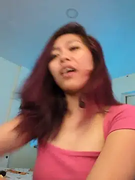 25sweetlilbunny Show in webcam