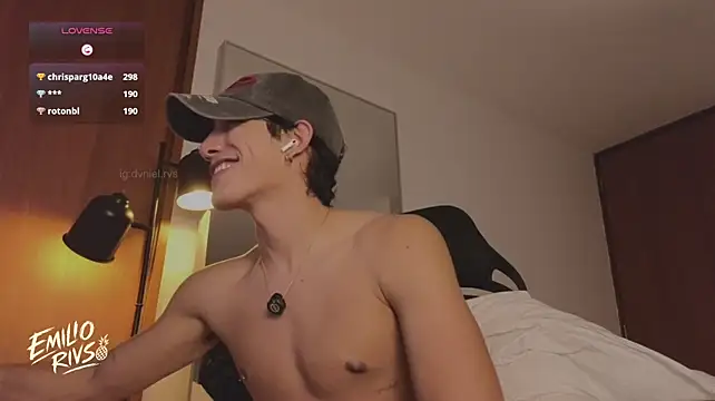 emilio_rivs Show Webcam