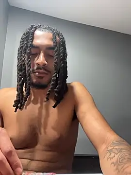 Mellyj053 Show in webcam