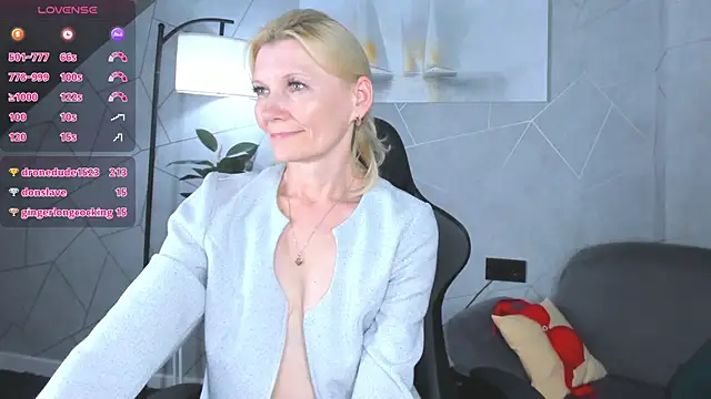 Živý XXX chat Julie_Lucas