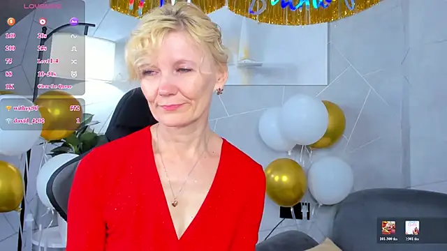 Julie_Lucas Chat XXX in diretta