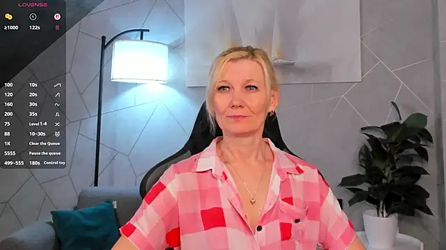Chat XXX Live Julie_Lucas
