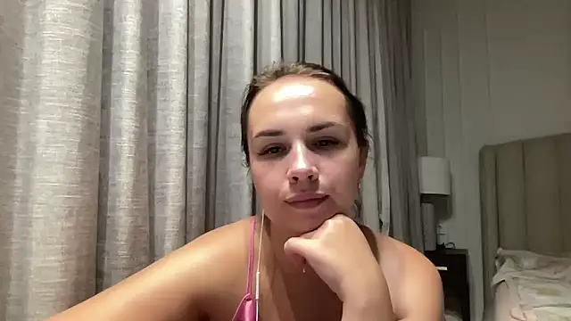 Calynix's Live XXX Chat