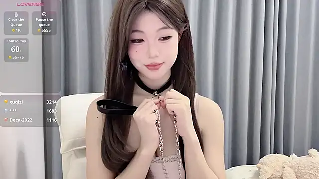 Xiaorui-'s Live XXX Chat