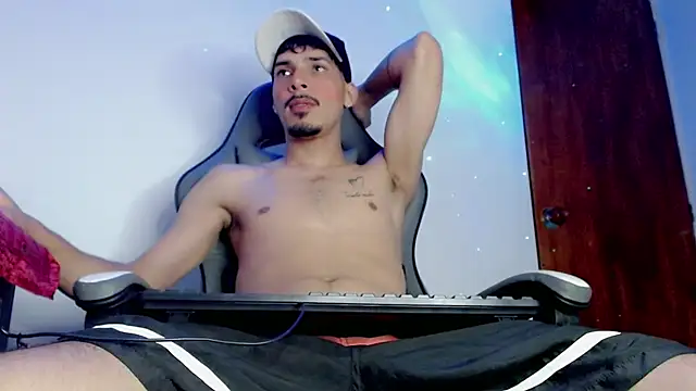 Yankees_xxx Adlı Modelin Web Kamerası Şovu