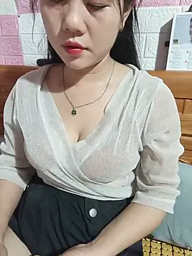 Chat XXX en directo de Ngocmai_lazdy