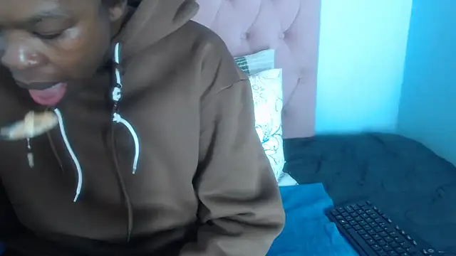 عرض كام Nellybba