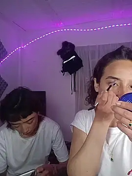 Show de AlexxaAndRileyy na webcam