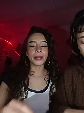 הופעת וובקאם של AlexxaAndRileyy