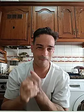 Javiiii8 Webcam-Show