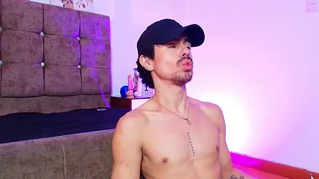โชว์เว็บแคมของ Ethan_Briggs_