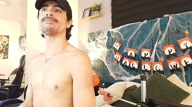 Ethan_Briggs_: διαδικτυακό σόου στην κάμερα