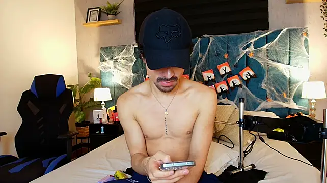 Ethan_Briggs_ ওয়েবক্যাম শো