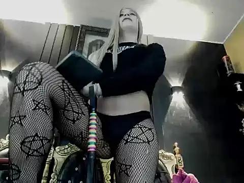 Gomory_Niix Pertunjukan Webcam