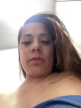 Živý XXX chat Pretty__Milf