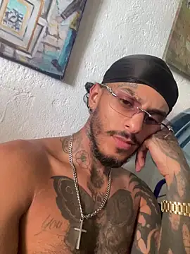 Show modela liyamjunior na web-kameri