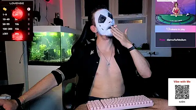 Pokazy przed kamerką – Rayzel_White