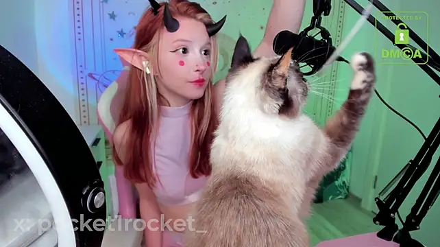 _PocketRocket_: вебкам-шоу