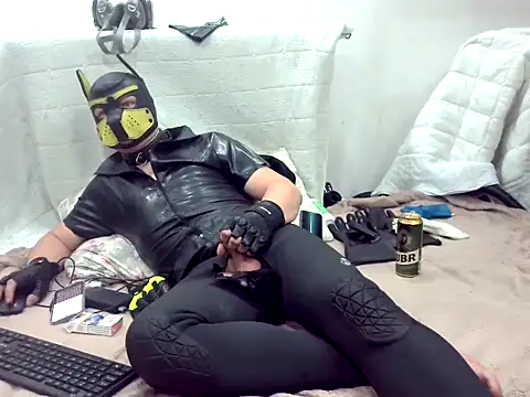 Show modela ArcticRubber1989 na web-kameri