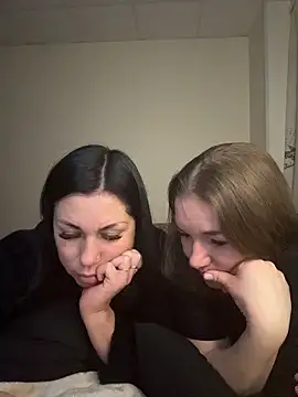 _Mila_Love Pertunjukan Webcam