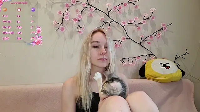 Онлайн чат XXX MisaMew