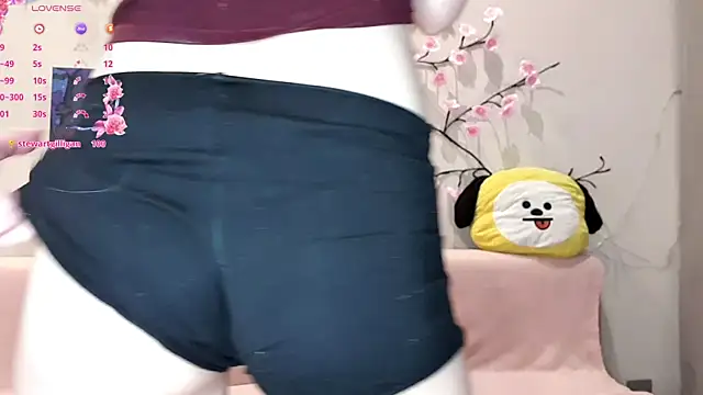 MisaMew XXX чат на живо