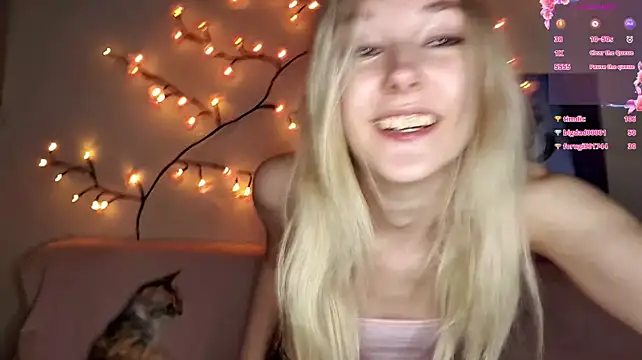 Chat +18 de MisaMew ao vivo