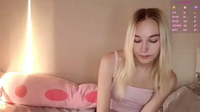MisaMew's Live XXX Chat