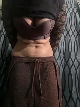 BabyNyraa XXX чат на живо