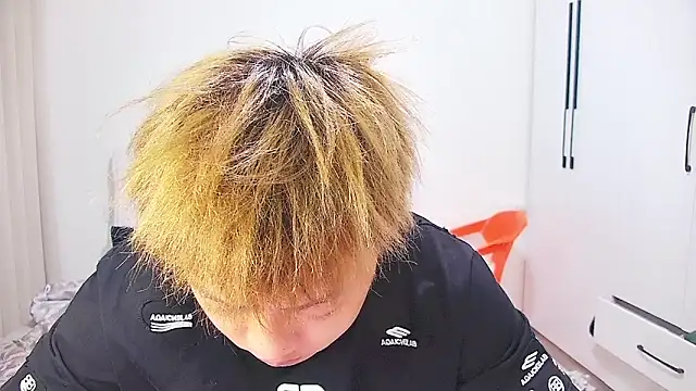 Chocolates-001 网络视讯表演