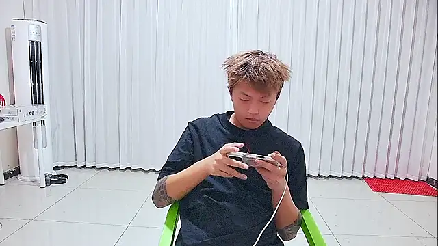 Chocolates-001 网络视讯表演