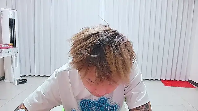 Chocolates-001 Webcam-Show