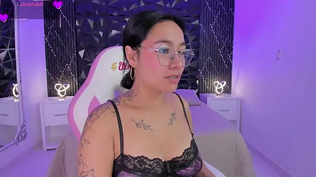 Živý XXX chat AnaiaClarck