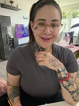 NyxTattoo's Live XXX Chat