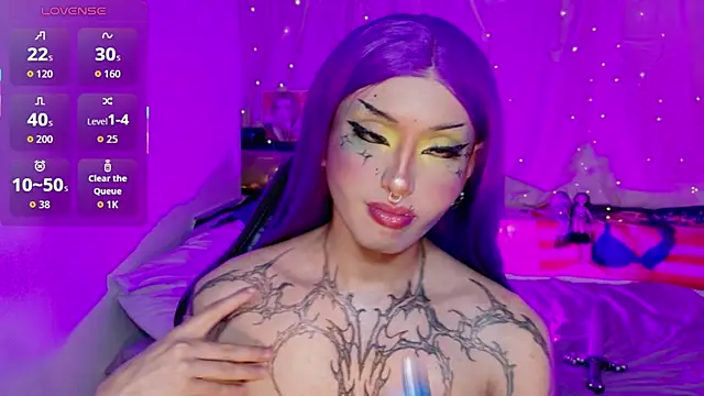 Pokazy przed kamerką – Lisa_sparkleee