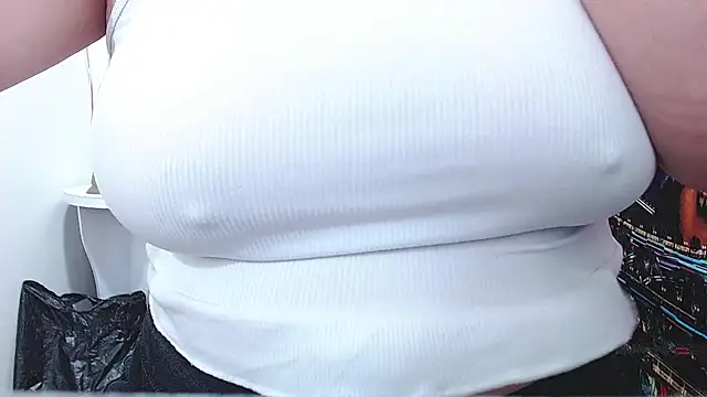 Chatroom XXX en direct de tila_nastyy