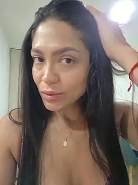Ina_Jody_ Chat XXX in diretta