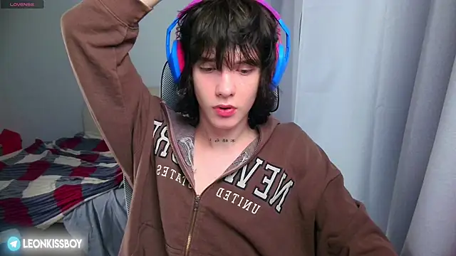 عرض كام LeonBoykisser
