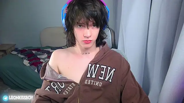 LeonBoykisser – webcam-show