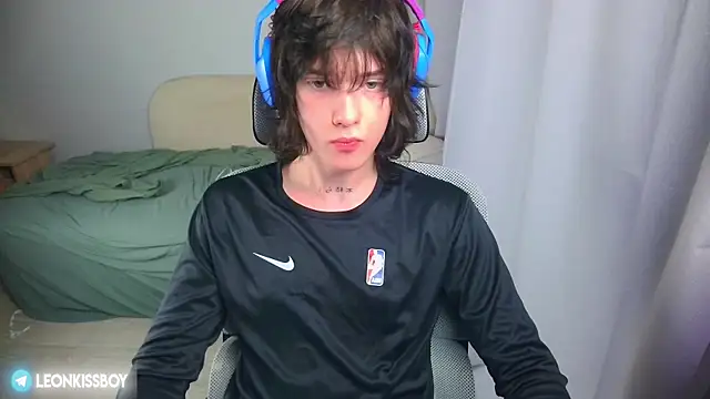 הופעת וובקאם של LeonBoykisser