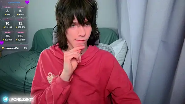 LeonBoykisser Pertunjukan Webcam